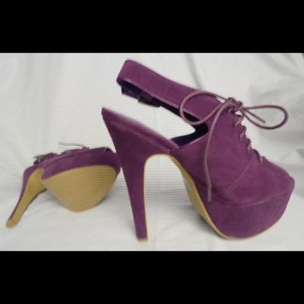 C.Label Alisa Purple Pump Sz. 9